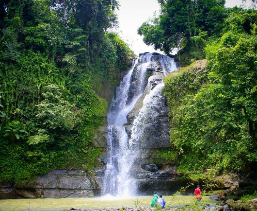 Mengenal Aceng Tran Travel: Jembatan Wisata Cilacap yang Tak Pernah Penuh